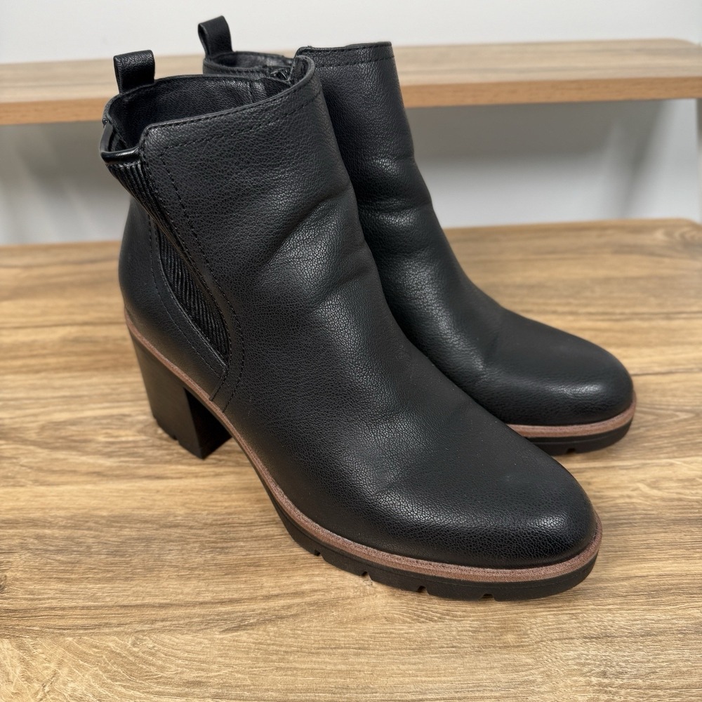 Naturalizer Madalynn Fore Chelsea Boot Water Resistant Lug Sole Women's Black 8